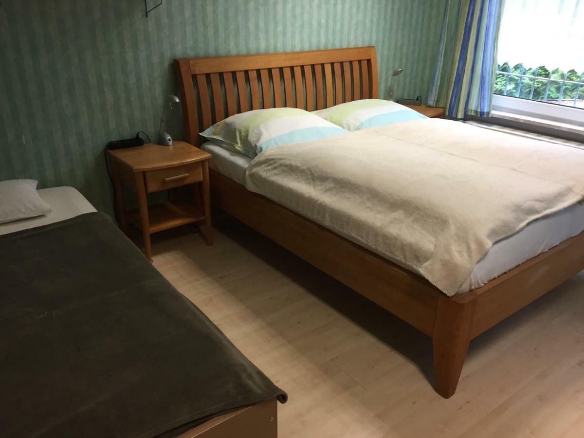 Ferienhaus Waldrand Ulmen Bagian luar foto