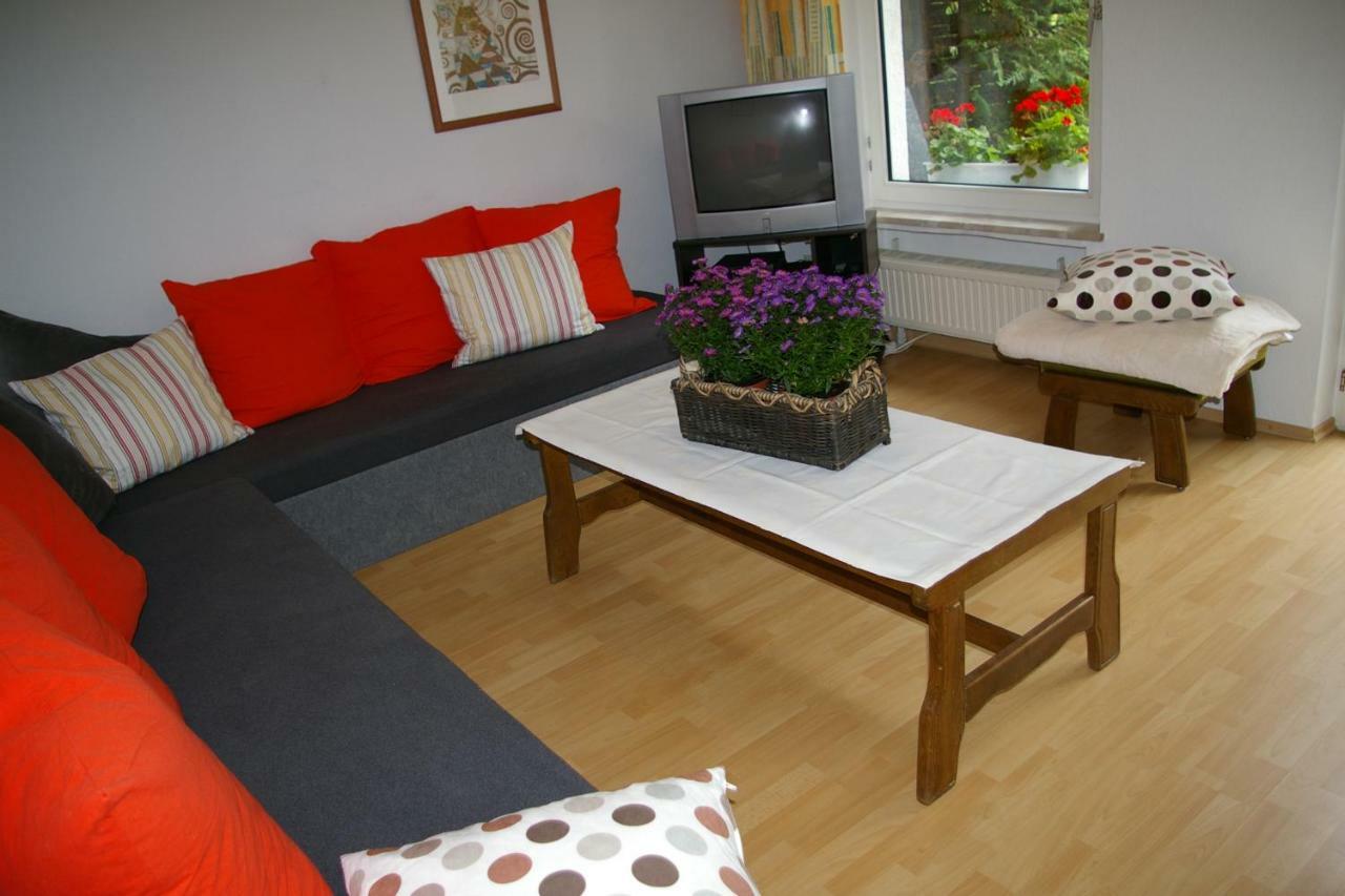Ferienhaus Waldrand Ulmen Bagian luar foto